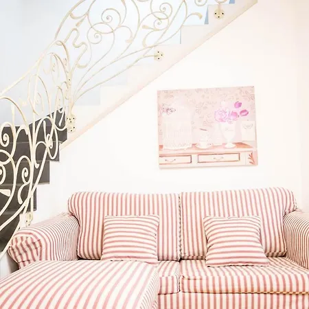 בית נופש St. Eusebio - Cozy House With Courtyard *