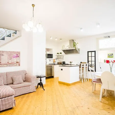 St. Eusebio - Cozy House With Courtyard קליארי