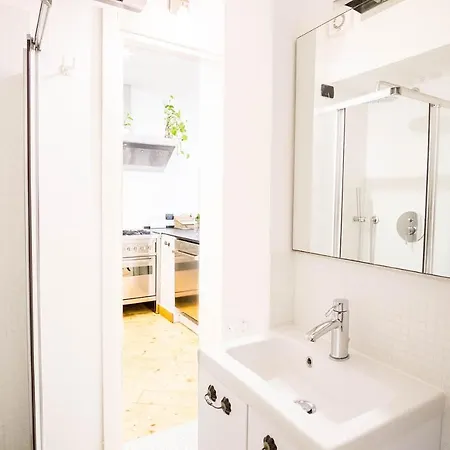 St. Eusebio - Cozy House With Courtyard קליארי